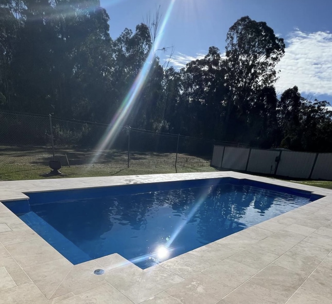 A 9.5 m Classic fibreglass pool in Bora Bora finish from a recent project